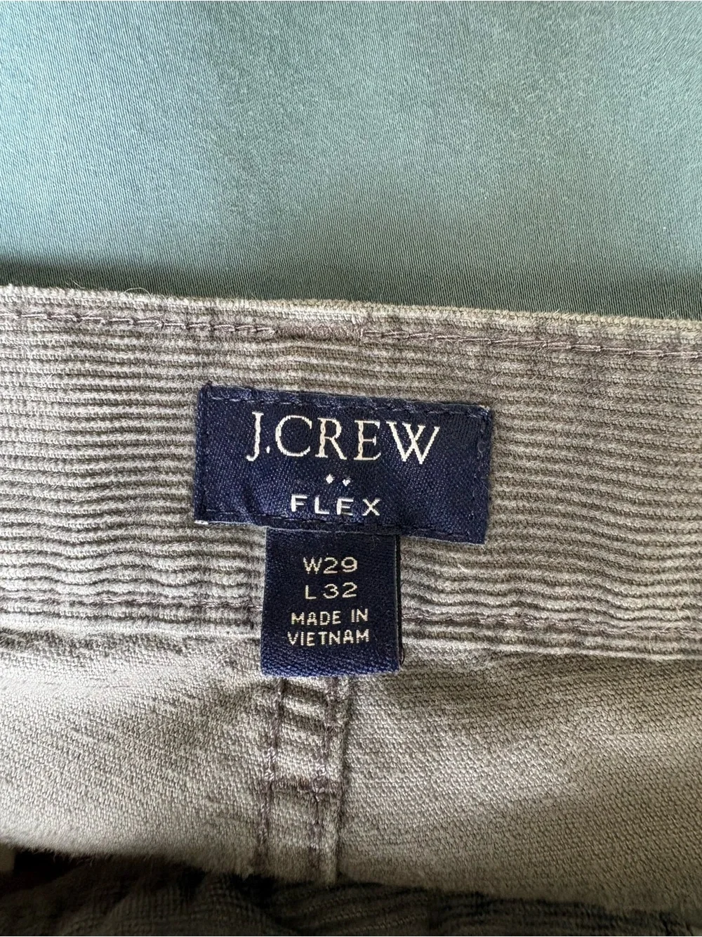 J. Crew — Men’s Gray Corduroy Slim-Fit Flex Pants 29x32